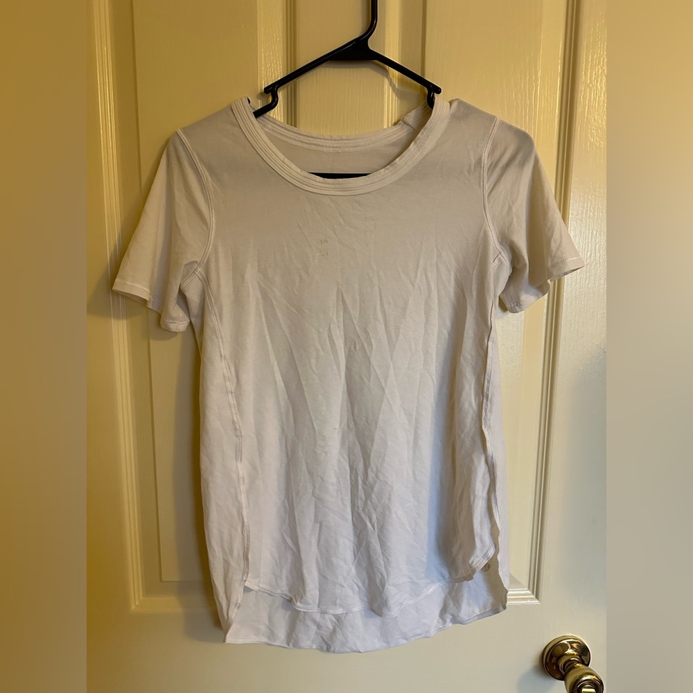 Authentic Lululemon Yoga athletica tops white tee shirt short sleeve womens sz 4